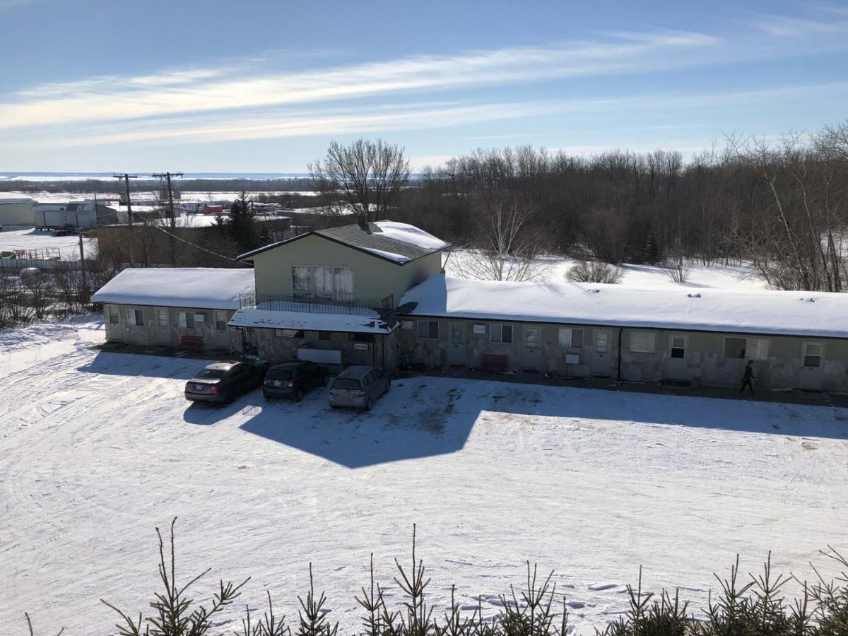 New Country Motel Swan River Exteriér fotografie